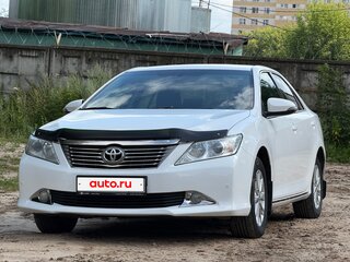 2014 Toyota Camry VII (XV50), белый, 2000000 рублей, вид 3