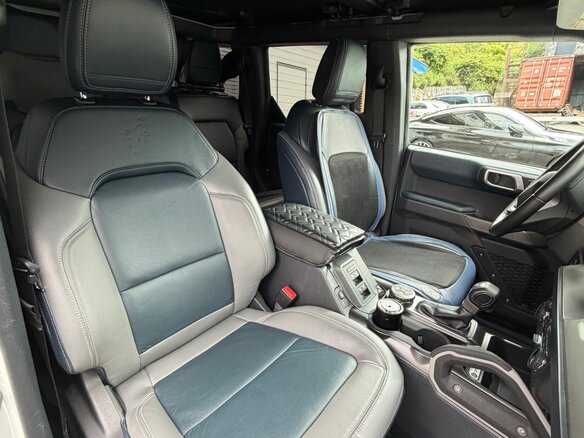 2022 Ford Bronco VI, серый - вид 19