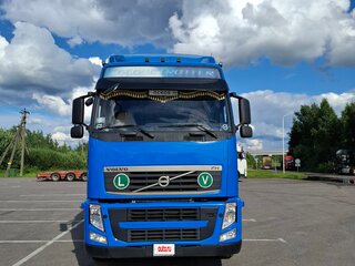 2013 Volvo FH, синий, 4200000 рублей, вид 2
