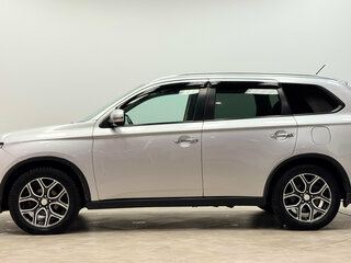 2014 Mitsubishi Outlander III, серебристый, 1390000 рублей, вид 2