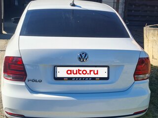 2018 Volkswagen Polo V Рестайлинг, белый, 800000 рублей, вид 3