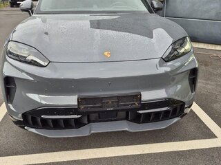 2026 Porsche Cayenne Electric IV, серый, 24000000 рублей, вид 1