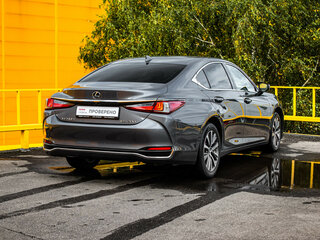 2021 Lexus ES 200 VII, серый, 3188000 рублей, вид 4