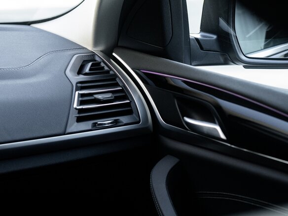 2021 BMW X4 20i II (G02) Рестайлинг, чёрный, 5600000 рублей - вид 16