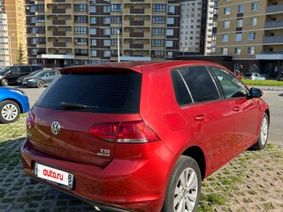 2013 Volkswagen Golf VII, красный, 820000 рублей, вид 2