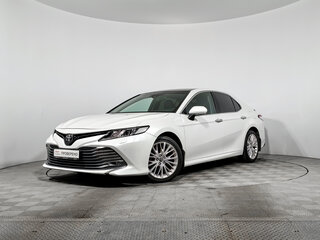 2019 Toyota Camry VIII (XV70), белый, 2390000 рублей, вид 1