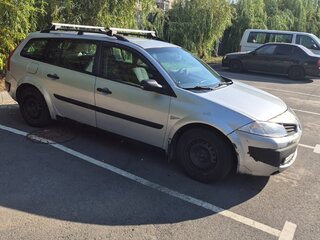 2007 Renault Megane II Рестайлинг, серебристый, 340000 рублей, вид 3