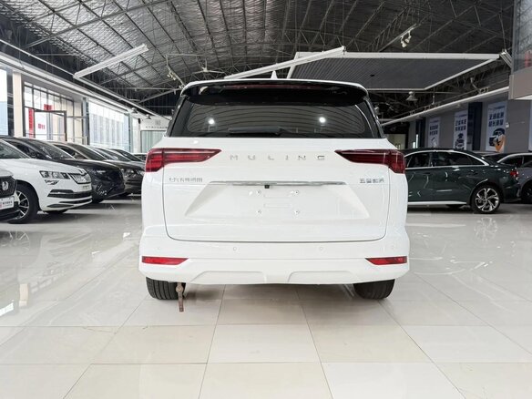 2022 Wuling Victory, белый - вид 6