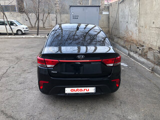 2019 Kia Rio IV, чёрный, 1320000 рублей, вид 3