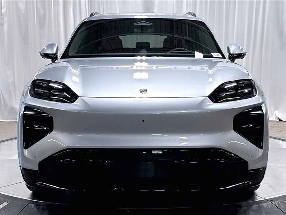 2026 Porsche Cayenne Turbo Electric Coupé IV, серебристый, 29935137 рублей - вид 1