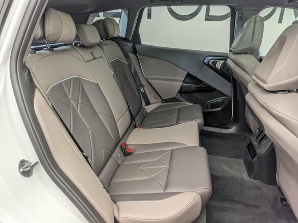 2026 BMW X3 Long 30L xDrive IV (G45/G48), белый, 7300000 рублей - вид 15