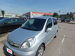 2002 Toyota FunCargo, серый, 319000 рублей, вид 1