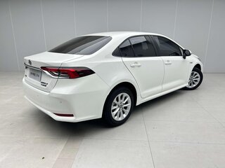 2023 Toyota Corolla XII (E210), белый, 1780000 рублей, вид 3