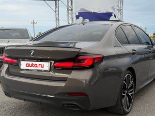 2021 BMW 5 серии 530e xDrive VII (G30/G31/G38) Рестайлинг, серый, 5300000 рублей, вид 5