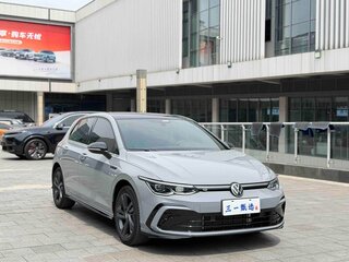 2023 Volkswagen Golf VIII, серый, 1800001 рублей, вид 3