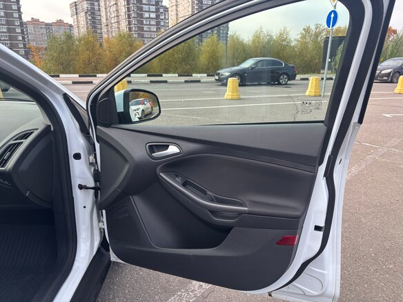 2018 Ford Focus III Рестайлинг, белый - вид 16