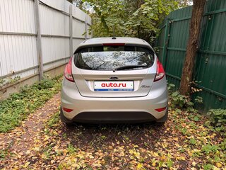 2016 Ford Fiesta Mk6 Рестайлинг, серебристый, 870000 рублей, вид 3