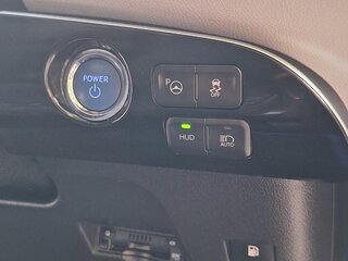2017 Toyota Prius IV (XW50), синий, 1750000 рублей, вид 4