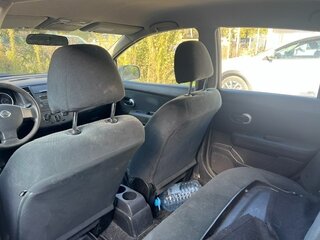2013 Nissan Tiida I Рестайлинг, серебристый, 620000 рублей, вид 3