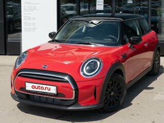 2022 Mini Hatch Cooper III (F55/F56) Рестайлинг 2, красный, 3050000 рублей, вид 1