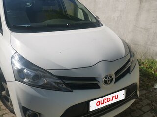 2017 Toyota Verso I Рестайлинг, белый, 1150000 рублей, вид 1