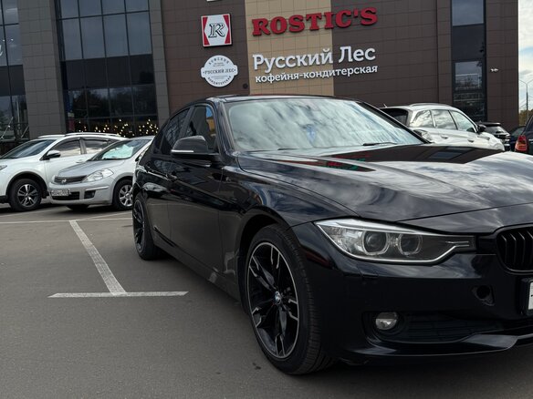 2014 BMW 3 серии 316i VI (F3x), чёрный, 1400000 рублей - вид 3