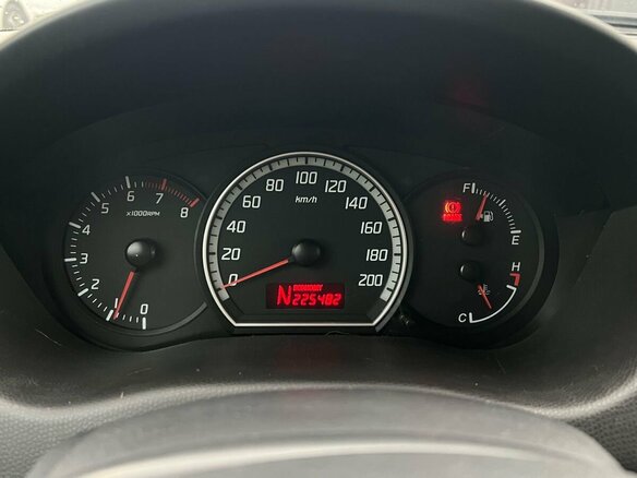 2006 Suzuki Swift AMT III, красный, 400000 рублей - вид 13