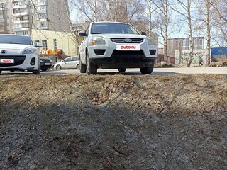 2009 Kia Sportage II Рестайлинг, белый, 950000 рублей, вид 1