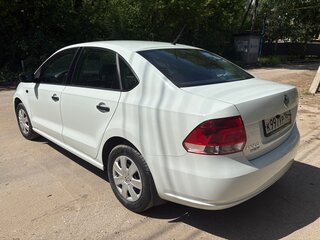 2014 Volkswagen Polo V, белый, 1100000 рублей, вид 3