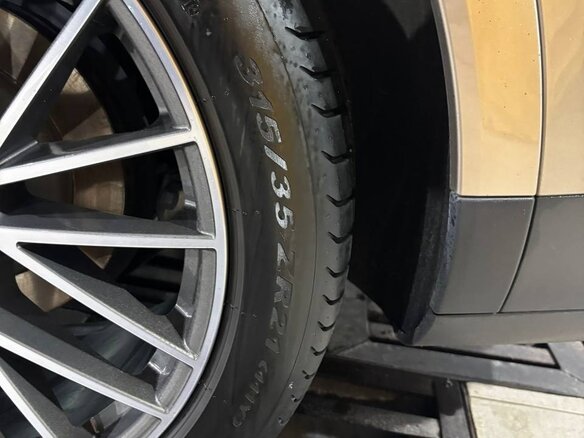 2018 Porsche Cayenne III, коричневый, 8800000 рублей - вид 10