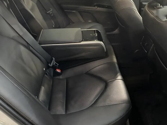 2019 Toyota Camry VIII (XV70), белый, 3000000 рублей - вид 13
