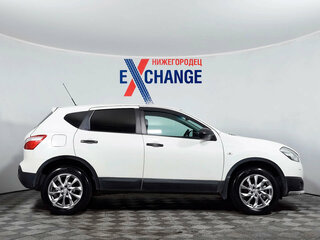 2013 Nissan Qashqai I Рестайлинг, белый, 949000 рублей, вид 4
