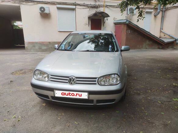 2000 Volkswagen Golf IV, серебристый, 499000 рублей