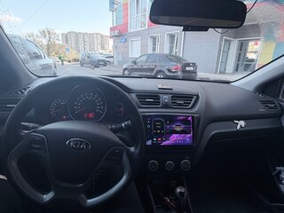 2016 Kia Rio III Рестайлинг, белый, 1020000 рублей, вид 2