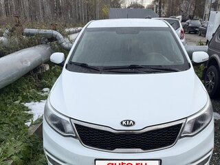 2016 Kia Rio III Рестайлинг, белый, 1150000 рублей, вид 1
