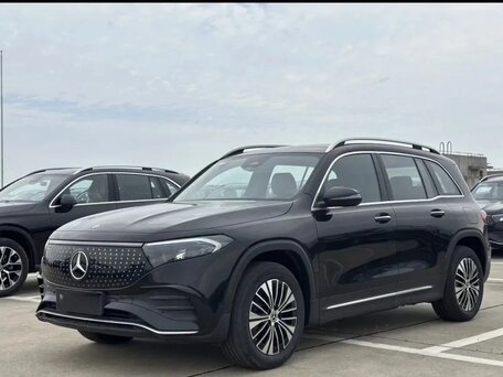 2025 Mercedes-Benz EQB 250+ I Рестайлинг, чёрный, 3780070 рублей, вид 1