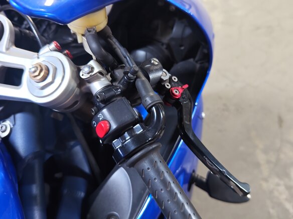 2010 Triumph Daytona 675, синий, 530000 рублей - вид 3