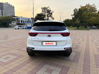 2018 Kia Sportage IV Рестайлинг, белый, 2250000 рублей, вид 5