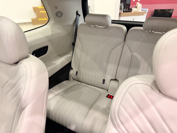 2026 Geely Galaxy M9 210, серый - вид 23