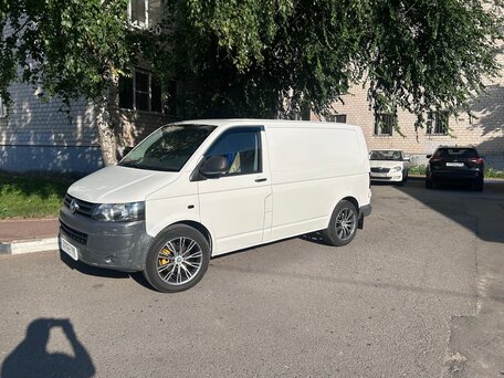2012 Volkswagen Transporter, белый, 1600000 рублей, вид 2