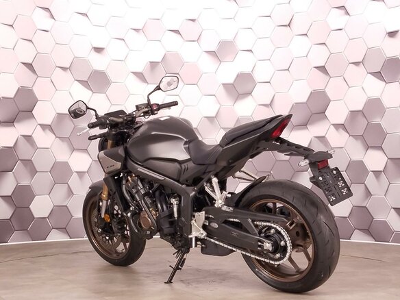 2024 Honda CB 650R, чёрный, 1185000 рублей - вид 7