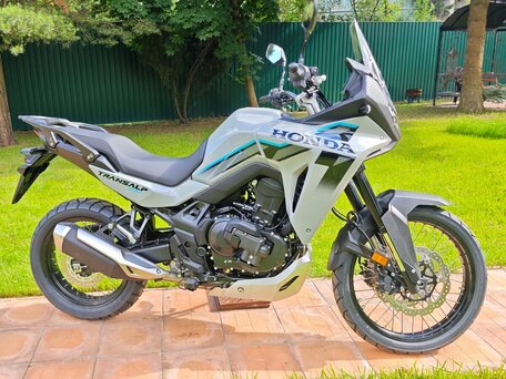 2026 Honda XL750 Transalp, серый, 1590000 рублей, вид 4