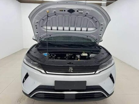 2026 BYD Yuan Up 45.12 kWh, серебристый, 2250000 рублей, вид 3