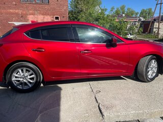 2017 Mazda Axela III Рестайлинг, красный, 1600000 рублей, вид 4