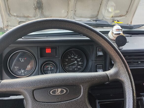 1995 Lada (ВАЗ) 2104 4-speed, бежевый, 110000 рублей - вид 6