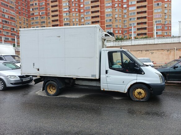 2013 Ford Transit, белый, 1450000 рублей - вид 2