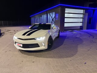 2016 Chevrolet Camaro VI, белый, 2700000 рублей, вид 3