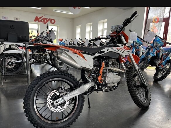 2024 Kews K10 CB300F, оранжевый, 160000 рублей - вид 2