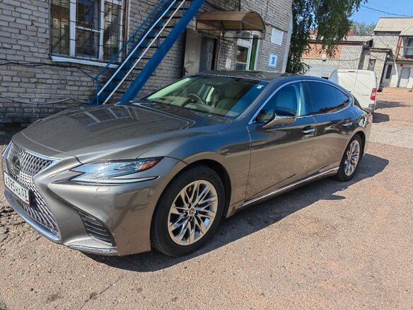 2018 Lexus LS 500 V, серый, 5000000 рублей