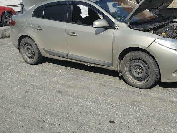 2014 Renault Fluence I Рестайлинг, бежевый, 300000 рублей - вид 5